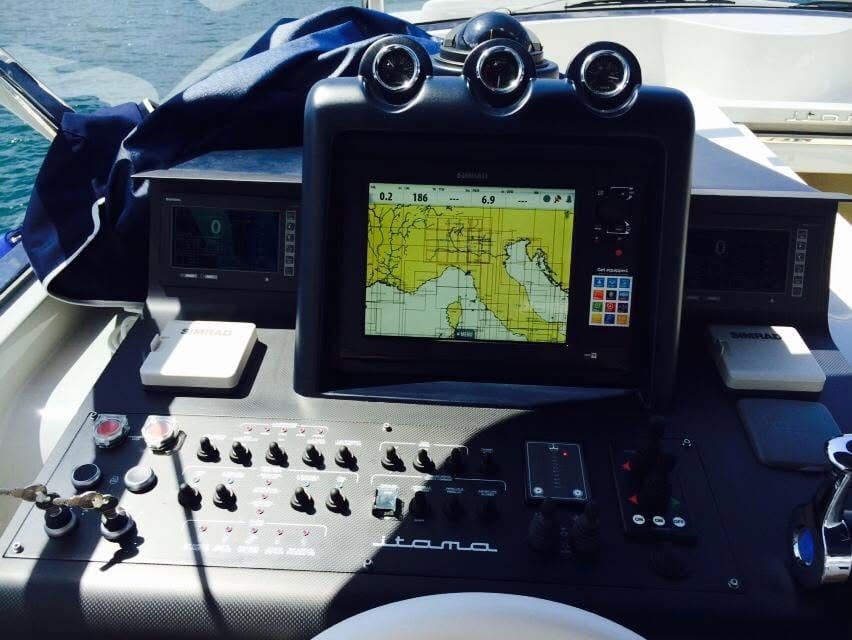 Yacht navigation preparation – Lamadrid Yacht Services